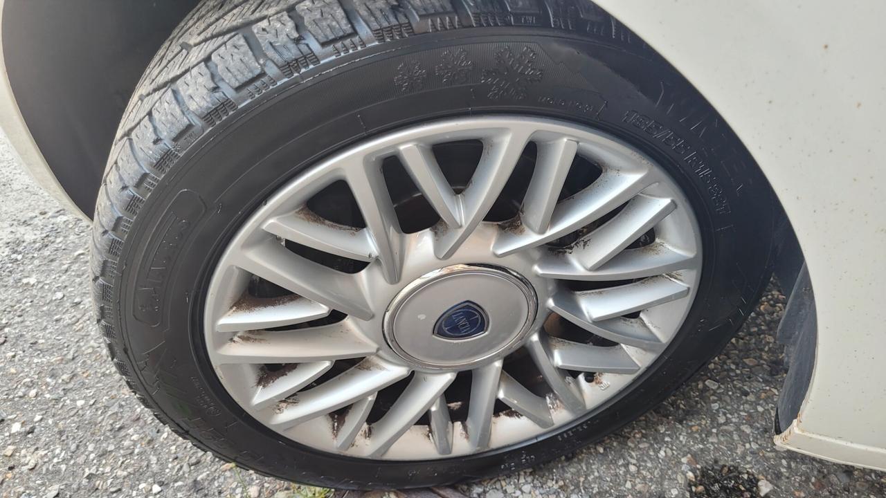Lancia Ypsilon 1.2 5 porte Platinum ..