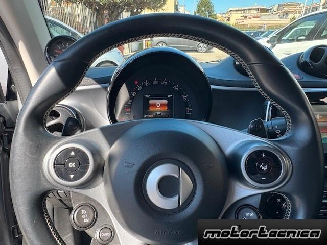 Smart ForTwo BRABUS 0.9 Turbo twinamic ITALIANA FULL