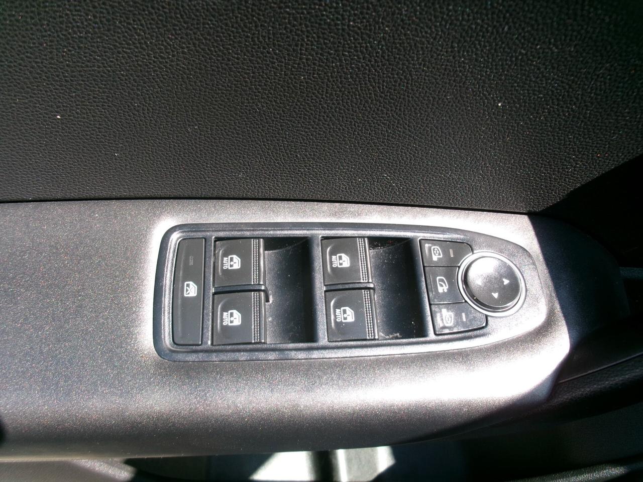 Renault Captur 1.0 GPL DI SERIE PDC/RETROCAMERA