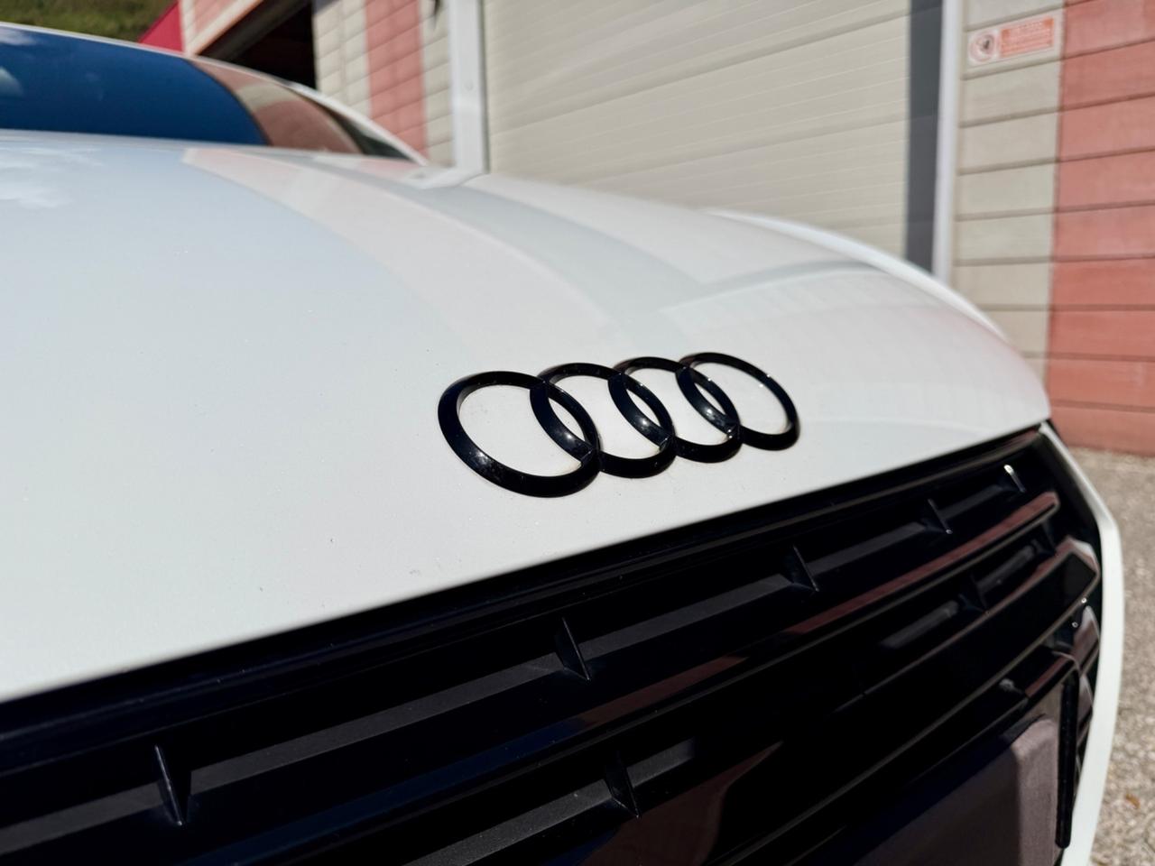 Audi TT S - Coupé 2.0 TFSI quattro S Line