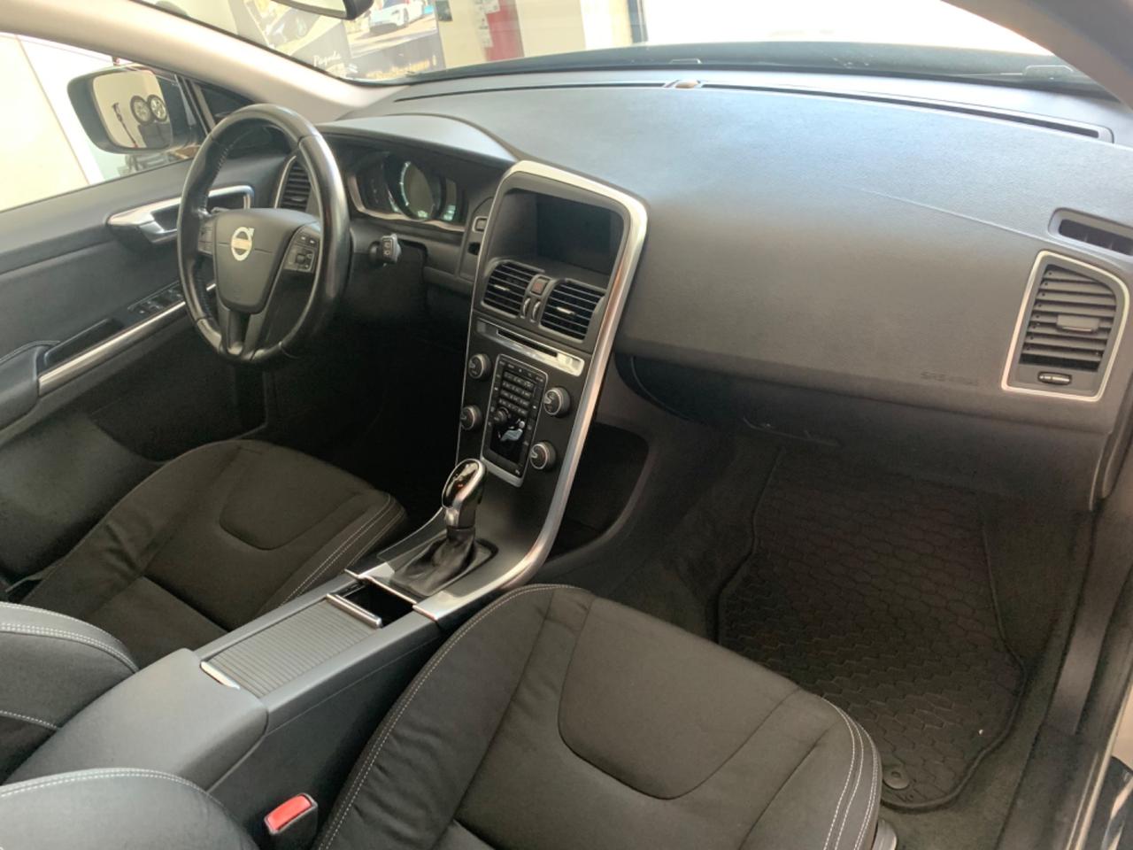 Volvo XC 60 XC60 D3 Geartronic Momentum