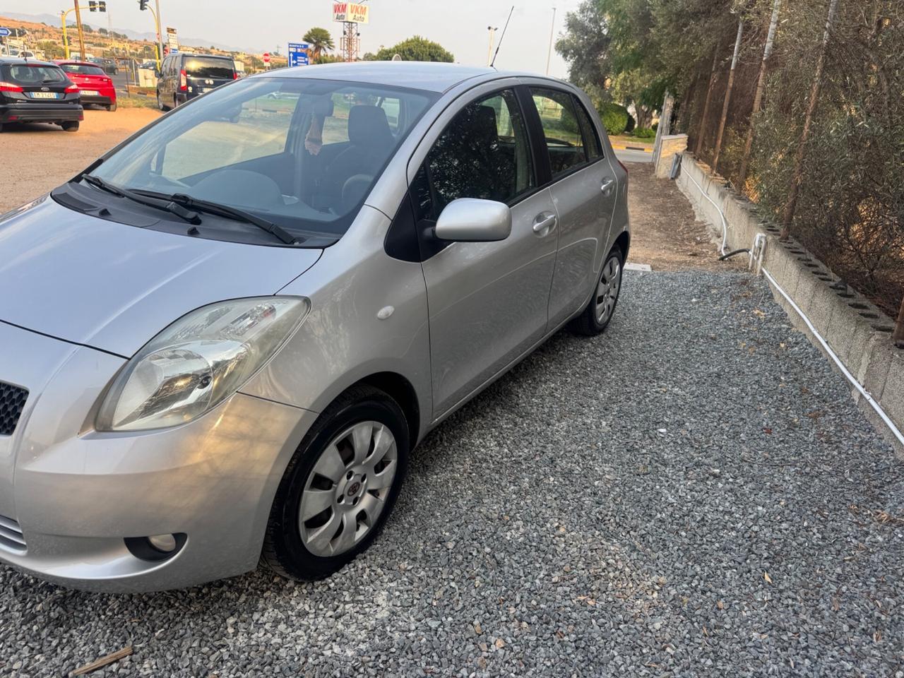 Toyota Yaris Benz automatica