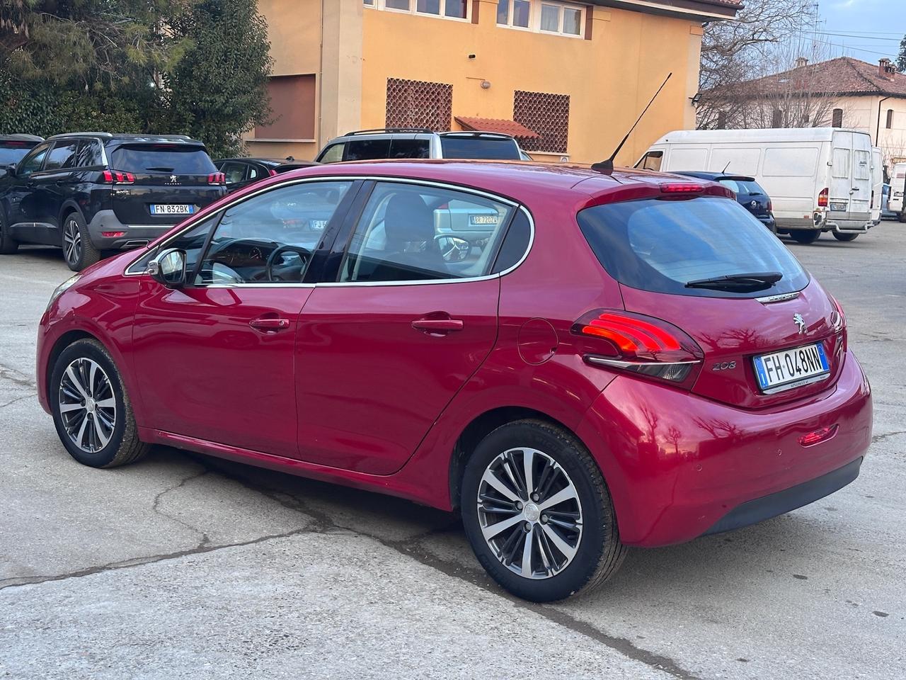 Peugeot 208 PureTech 82 5 porte Allure solo 150mila km