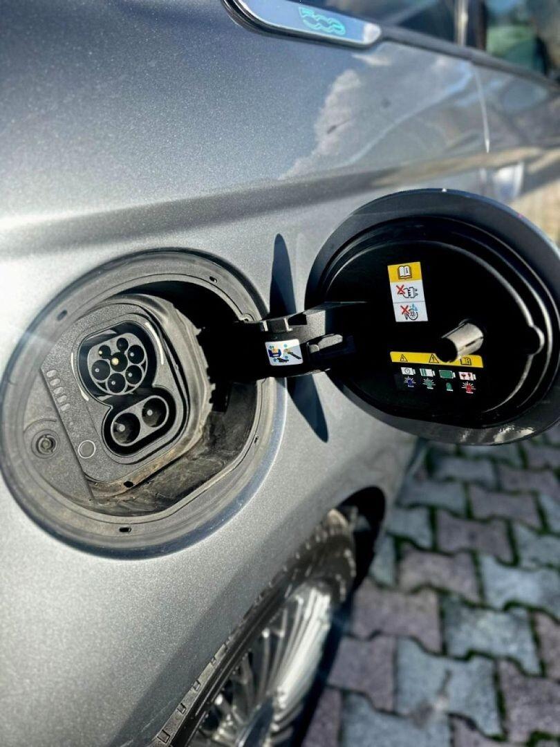 FIAT 500e business opening edition