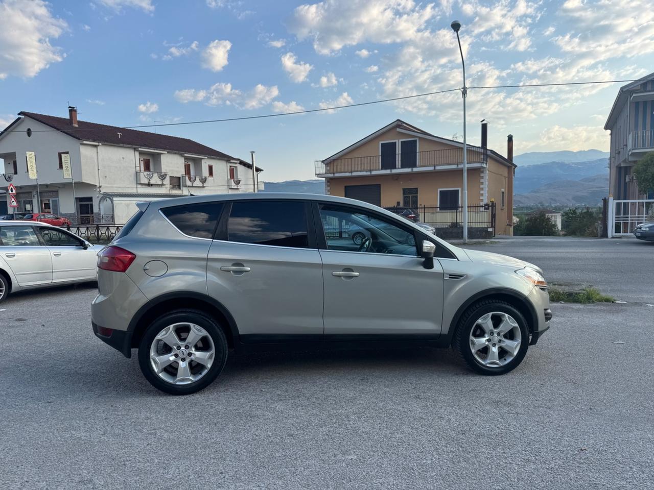 Ford Kuga 2.0 TDCi 136 CV 4WD Titanium DPF GARANZIA