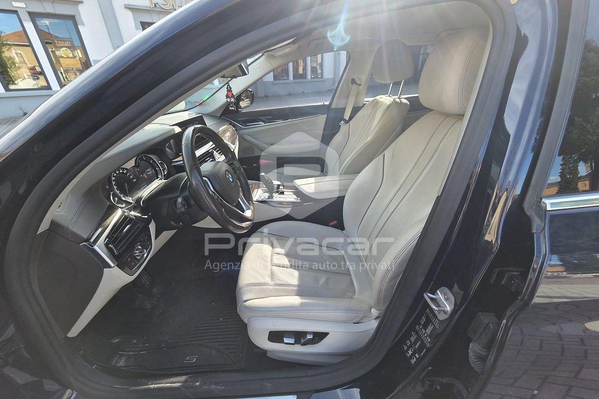 BMW 530d xDrive 249CV Touring Luxury
