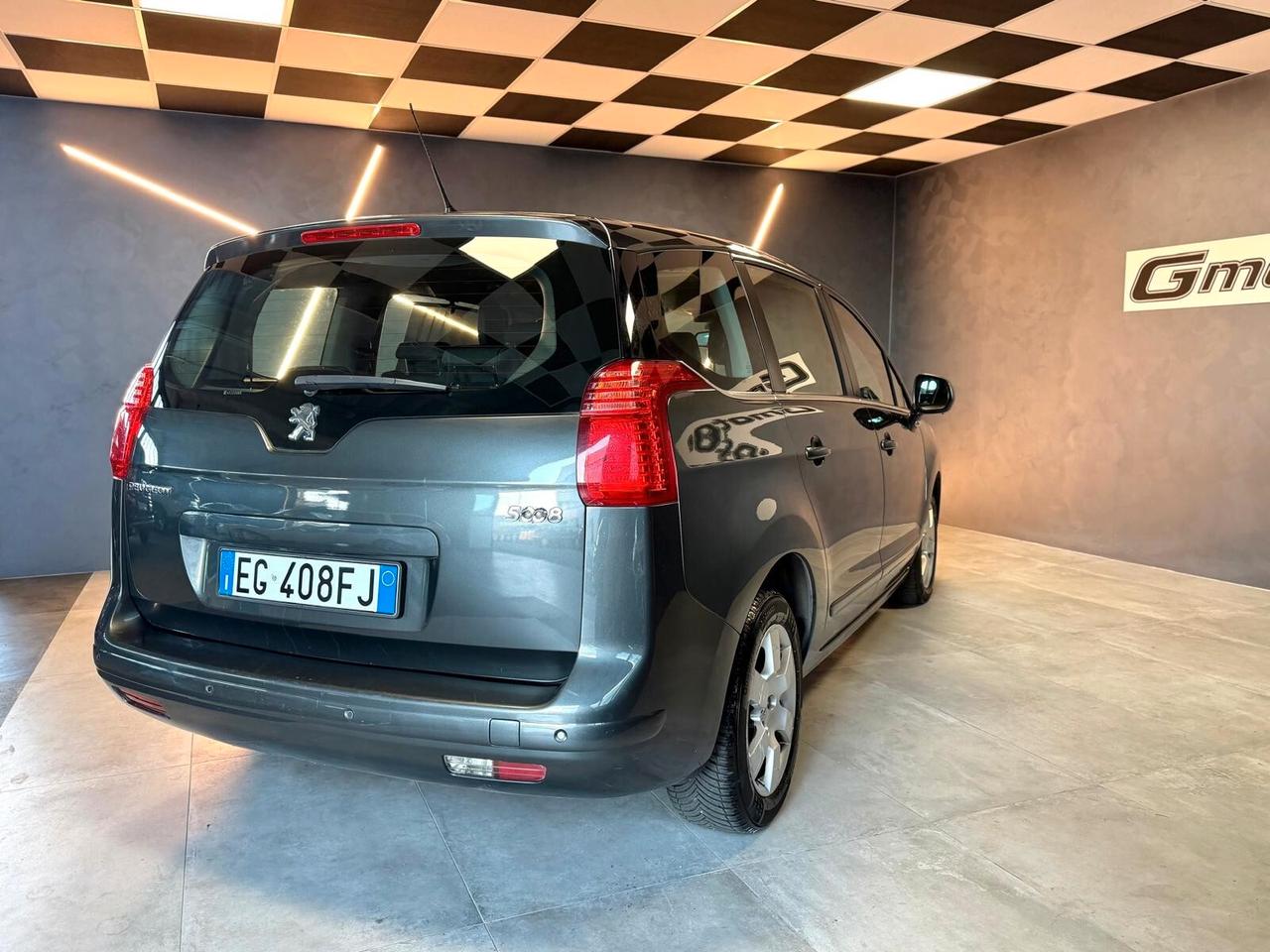 Peugeot 5008 1.6 HDi 112CV Tecno