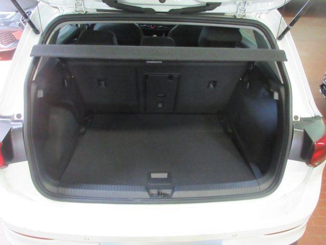 VOLKSWAGEN Golf 2.0 TDI Life AppConnect, Virtual, ACC, Km certific
