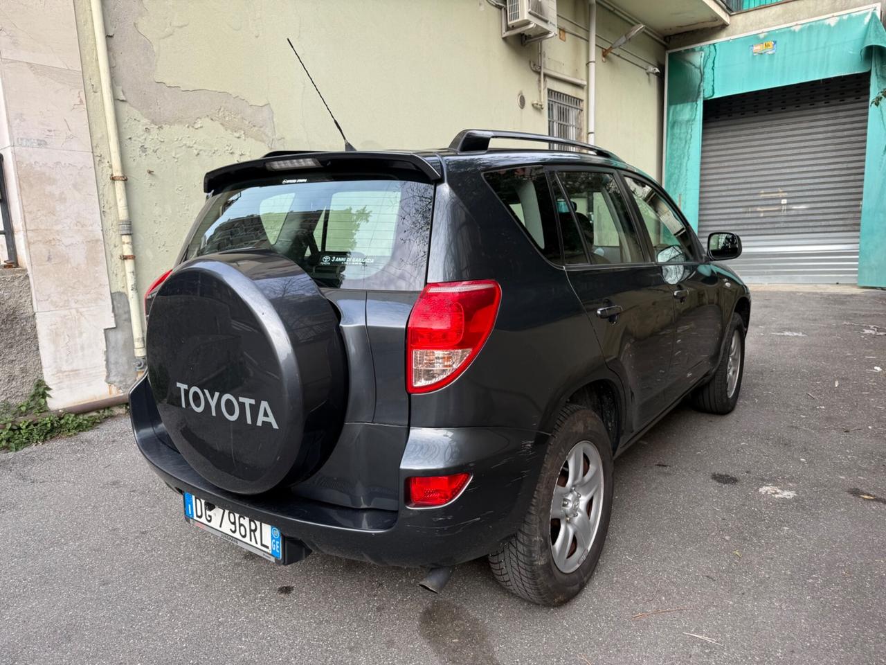 Toyota RAV 4 RAV4 2.2 D-4D 136 CV DPF Sol