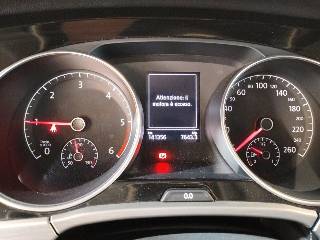 Volkswagen Touran 2.0 tdi Executive dsg - 7 POSTI