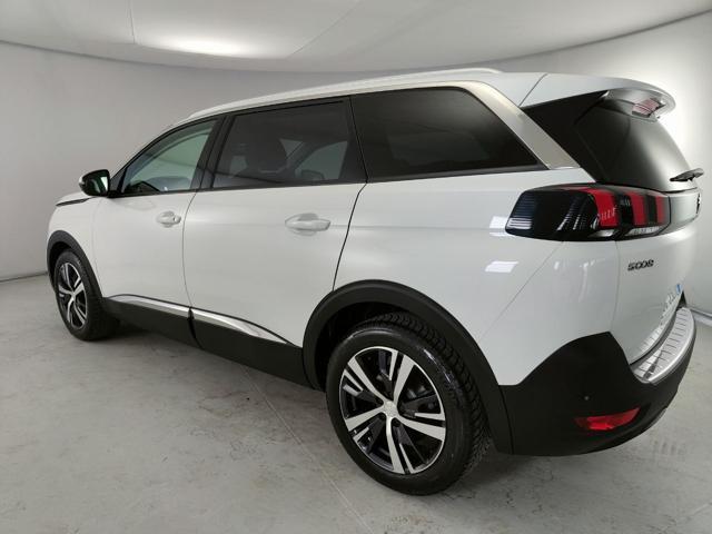 PEUGEOT 5008 BlueHDi 130 S&S Allure