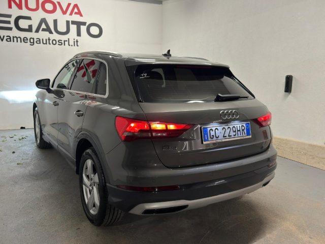 AUDI Q3 35 TDI quattro Business