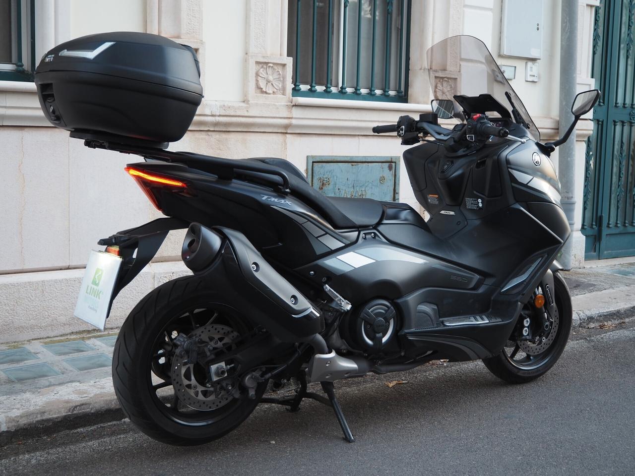 Yamaha TMAX 560