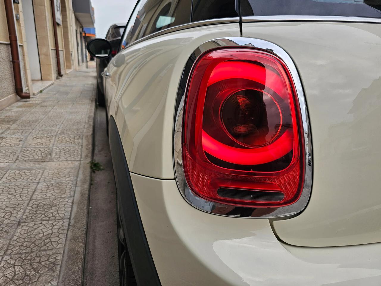 Mini 1.5 One D TETTO PELLE LED