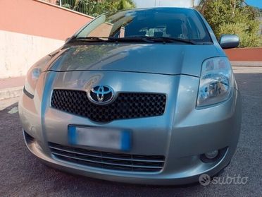 Toyota Yaris 1.0 3 porte Sol ideale per neo patent