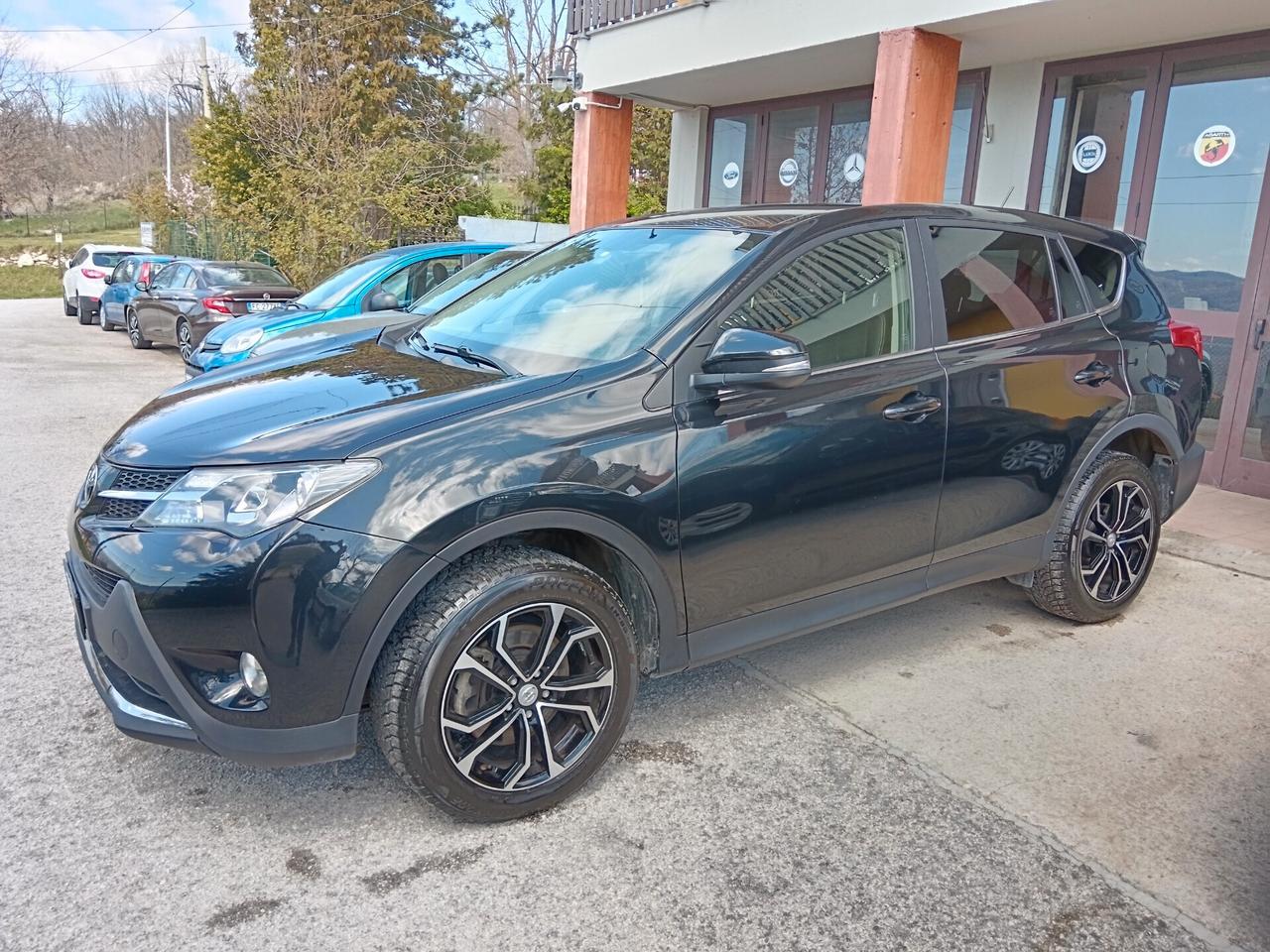 Toyota RAV 4 2.2 D-4D 150CV 4WD LOUNGE
