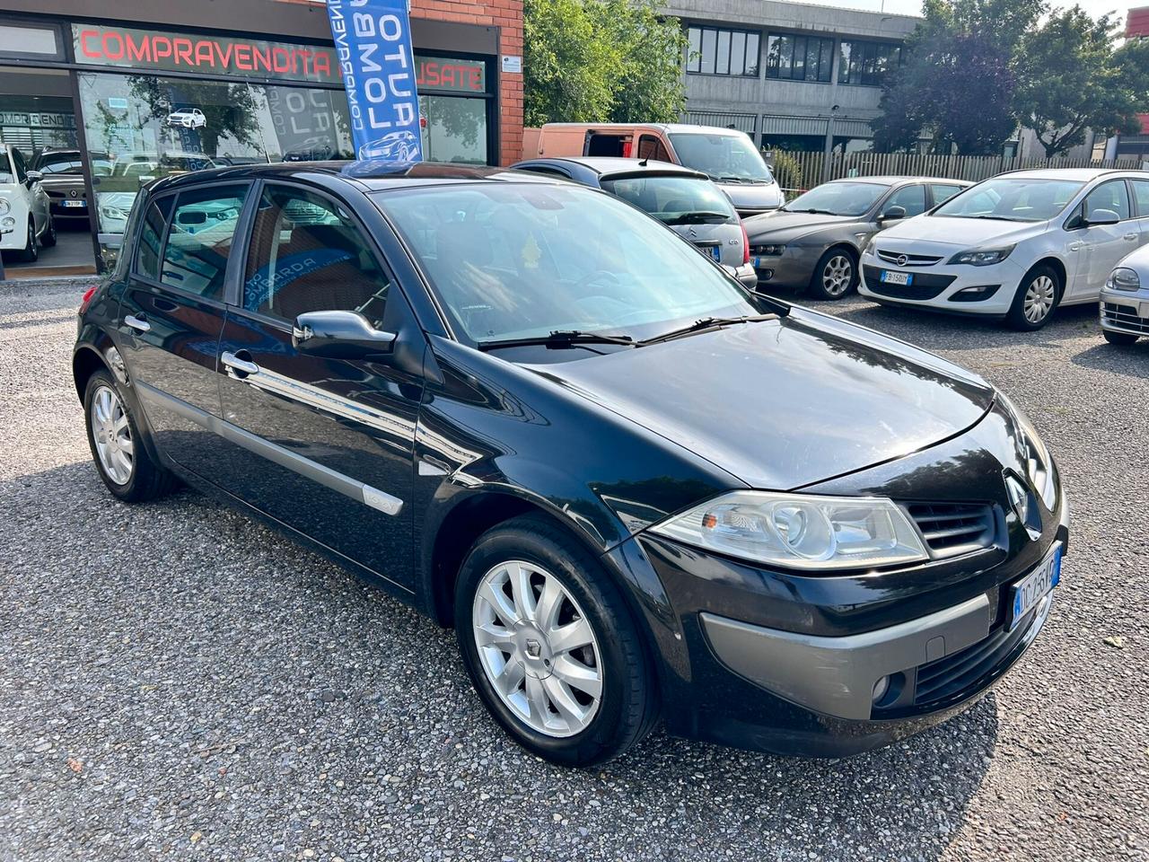 Renault Megane Mégane 1.6 16V 5 porte Pack