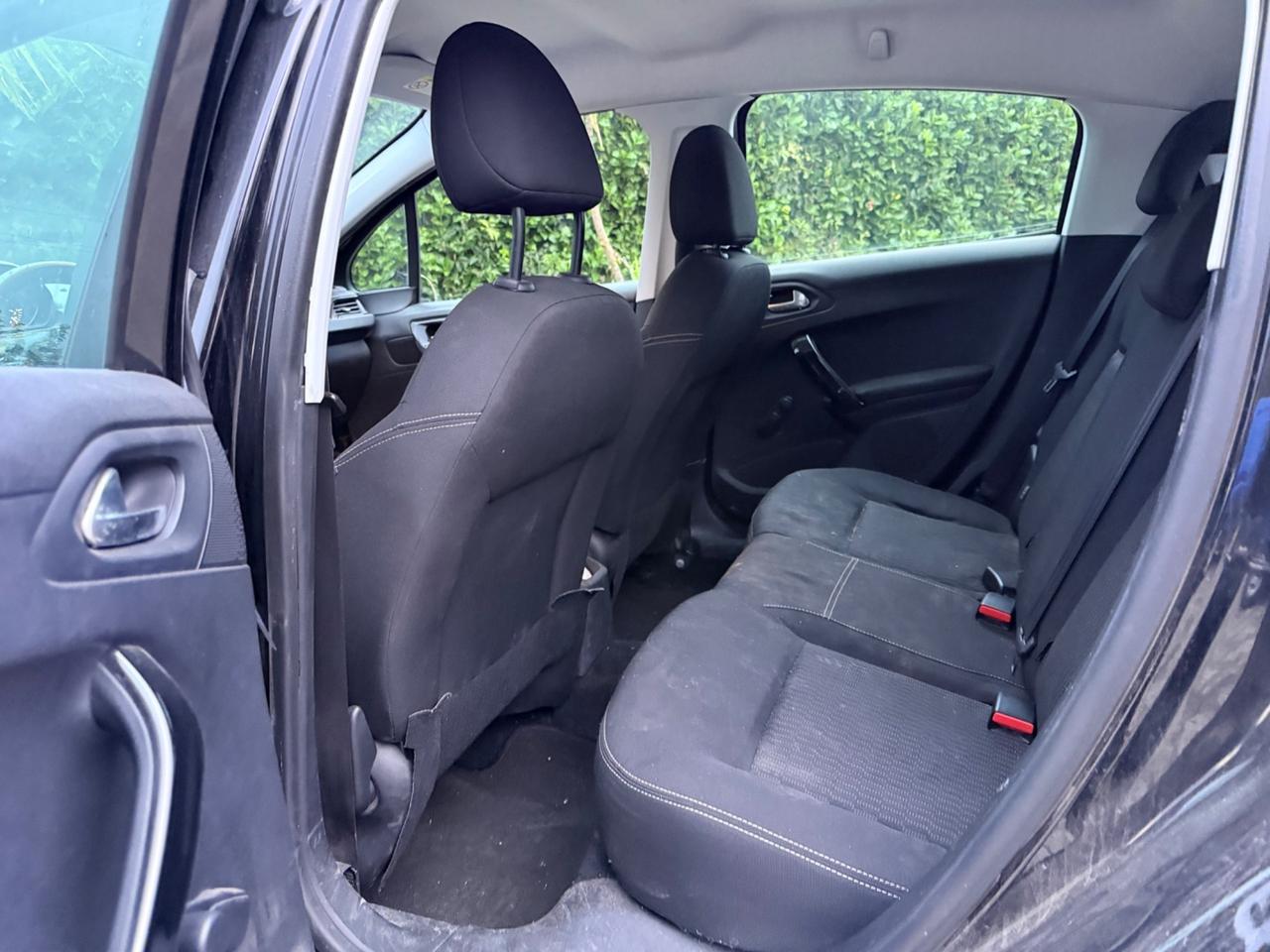 Peugeot 208 BlueHDi 75CV EURO6B INCIDENTATA
