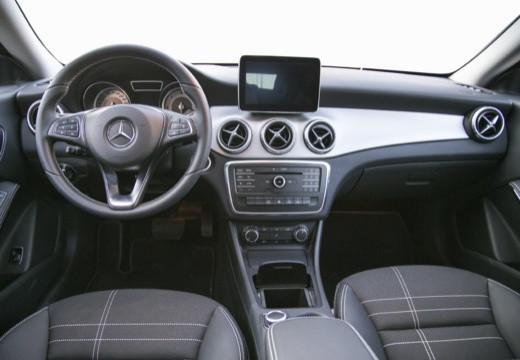 Mercedes-Benz CLA Shooting Brake - X117 - CLA Shooting Brake 220 d Sport Night auto