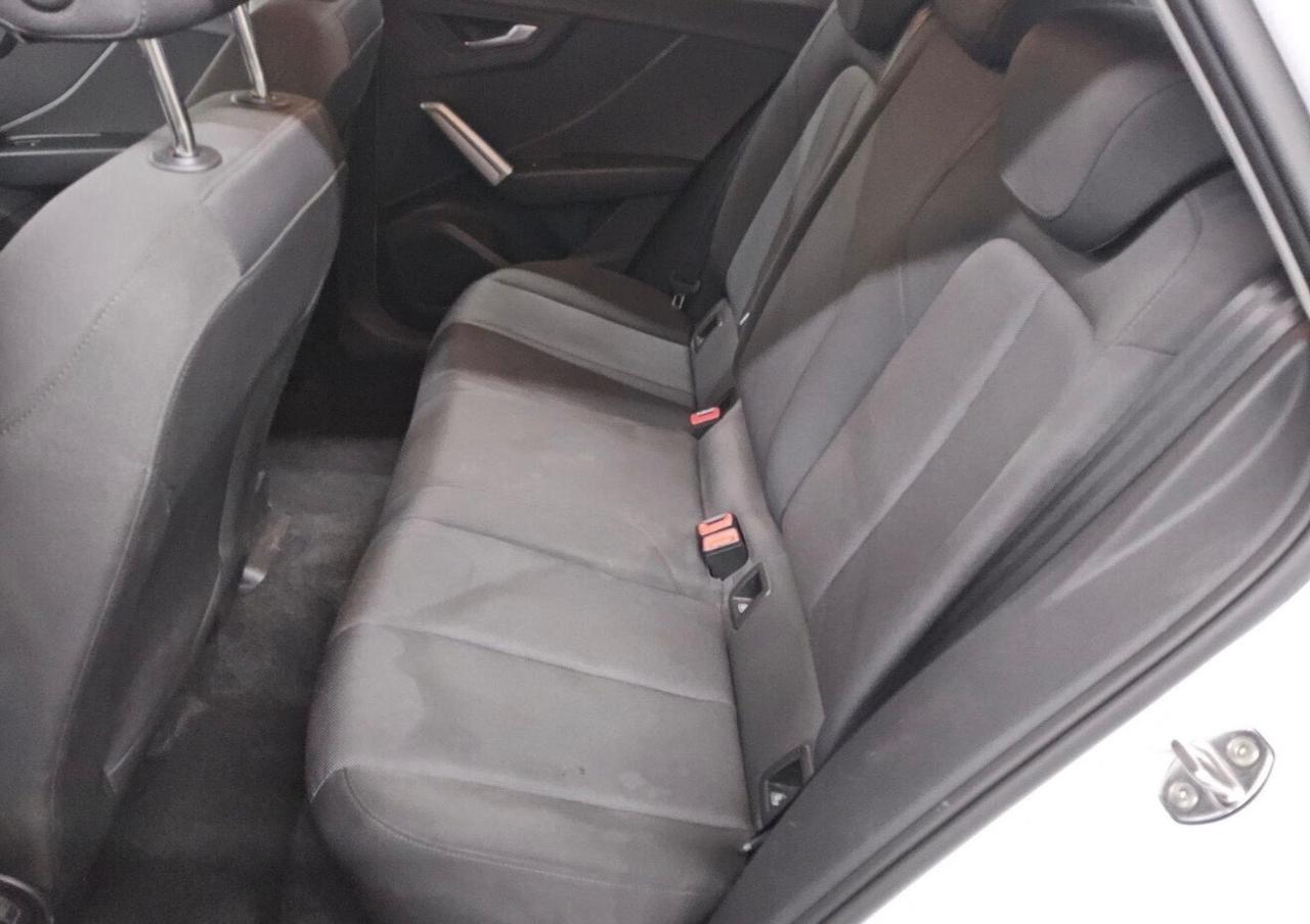 Audi Q2 35 TFSi Advanced S Tronic Navi Led Pdc Matrix Virtual