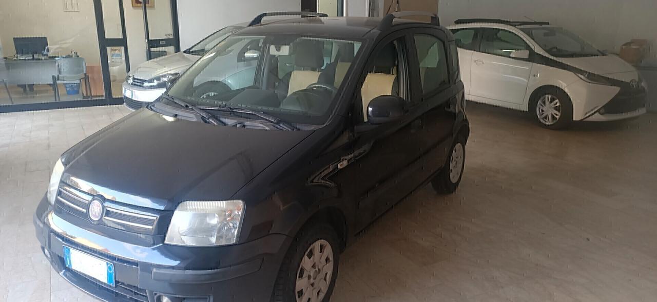 Fiat Panda 1.260cv benz GPL €3.900TRATTABILI con motore rifatto a nuovo E GANCIO DI TRAINO