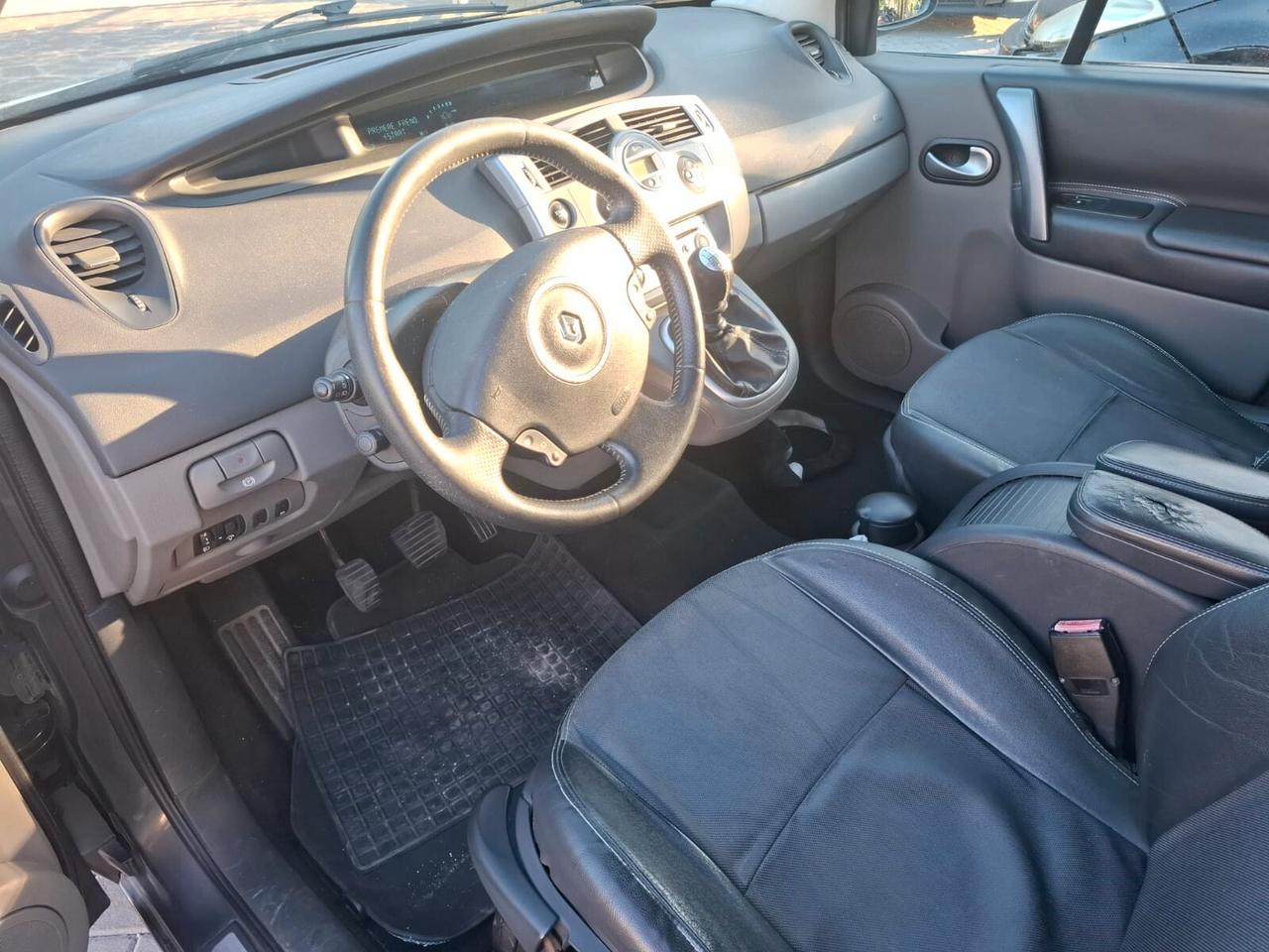 Renault Scenic Grand Scénic 1.5 dCi/105CV PSP 7 POSTI