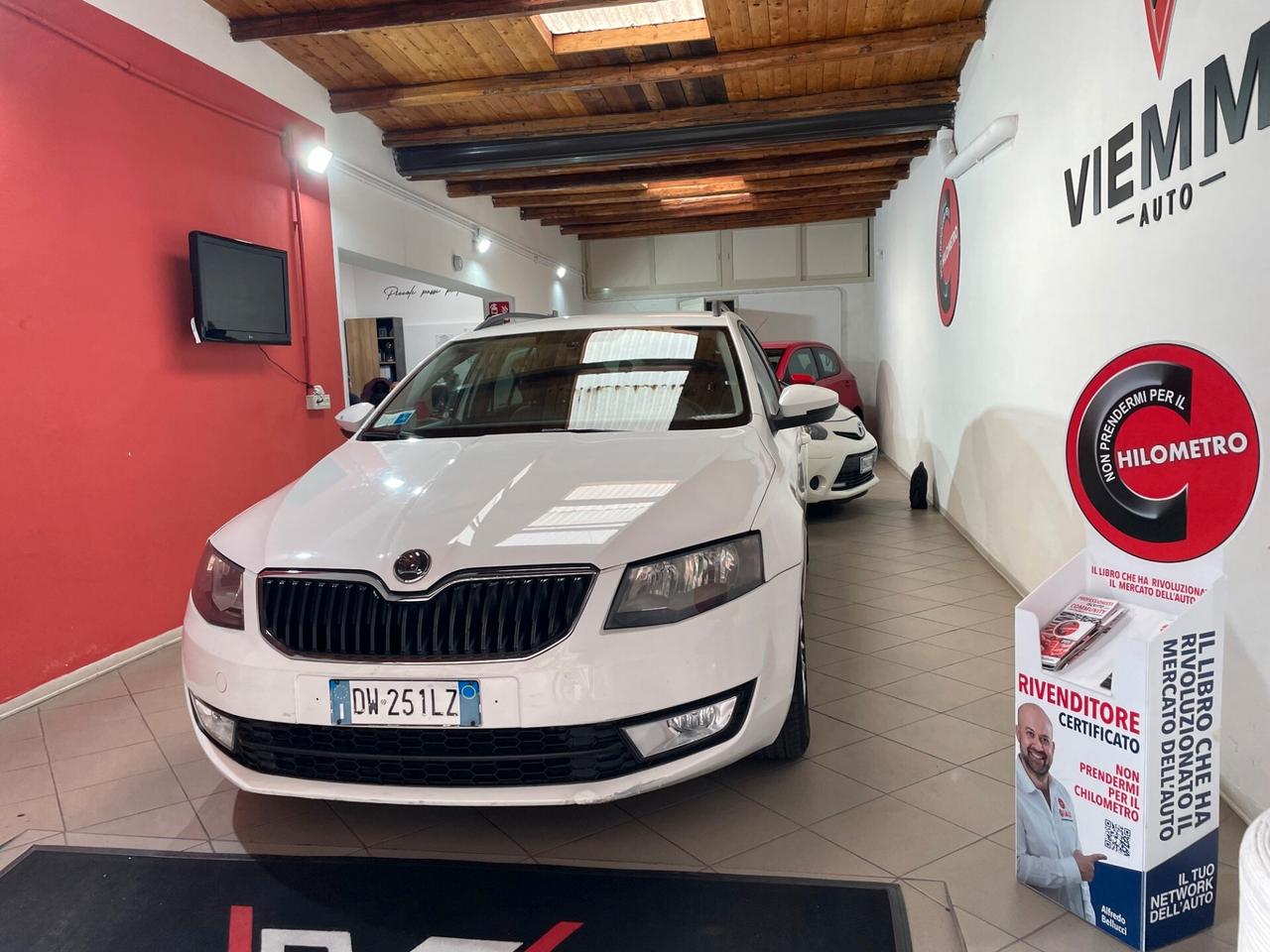 Skoda Octavia 1.6 TDI CR 105 CV Wagon Elegance