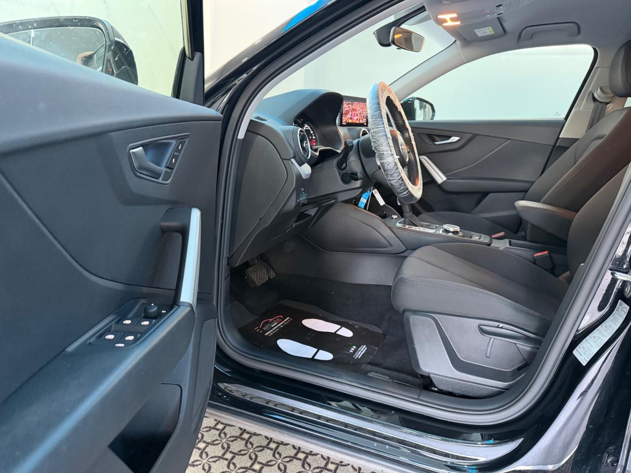 Audi Q2 35 TDI quattro S tronic Business Plus