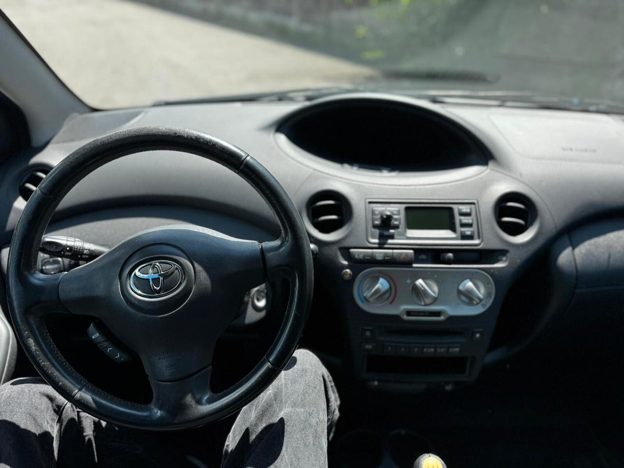 Toyota Yaris 1.3i 16V cat 3 porte Sol