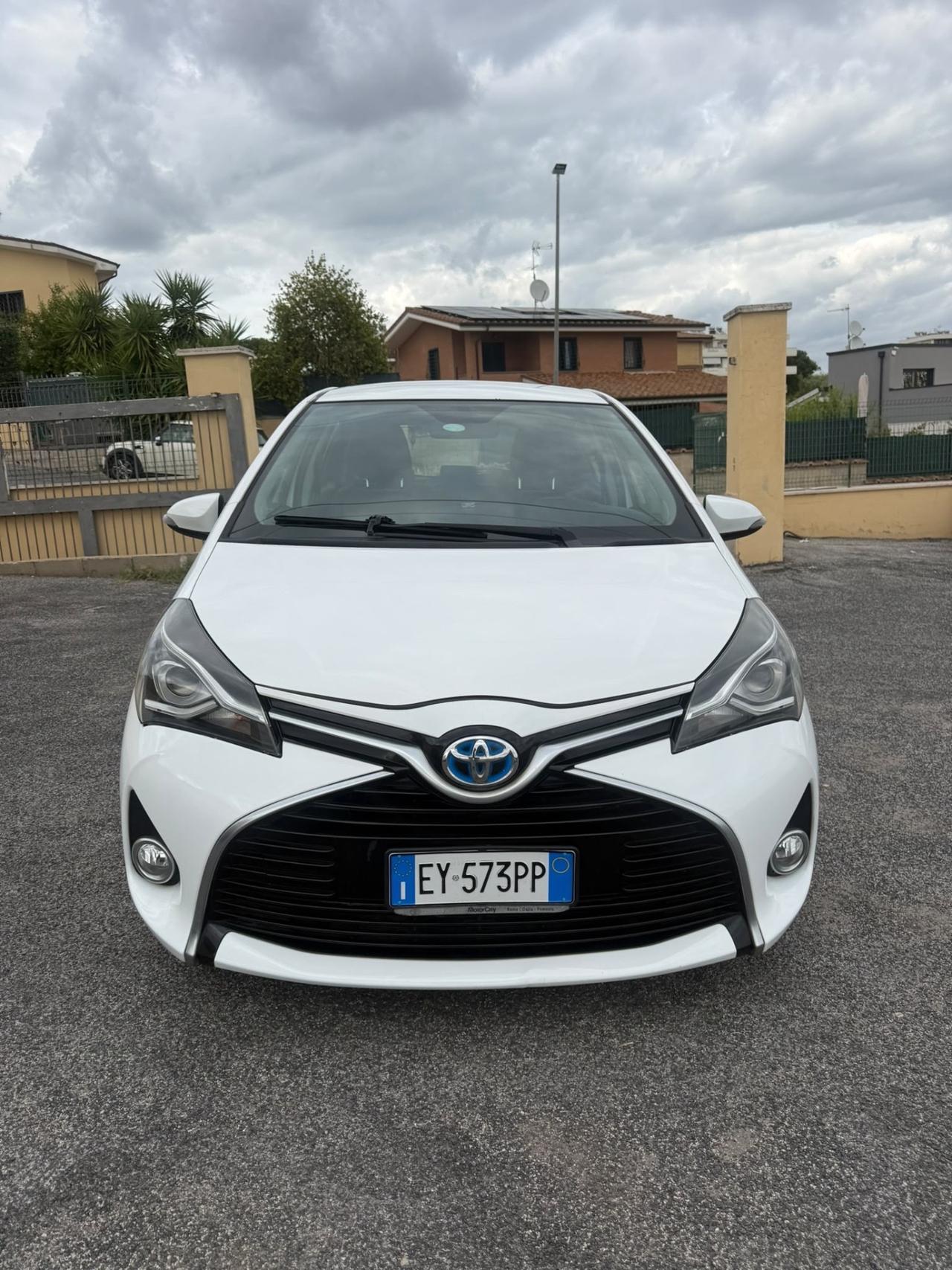 Toyota Yaris 1.5 Hybrid 5 porte Cool