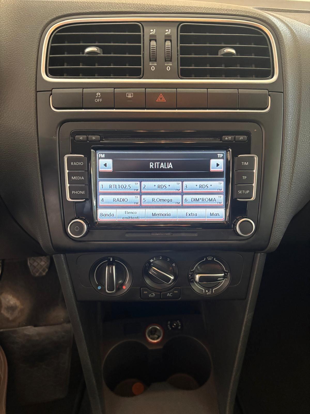 VOLKSWAGEN POLO ANNO 2011 BZ 1.2 ADATTA NEOPATENTATI KM 200 mila