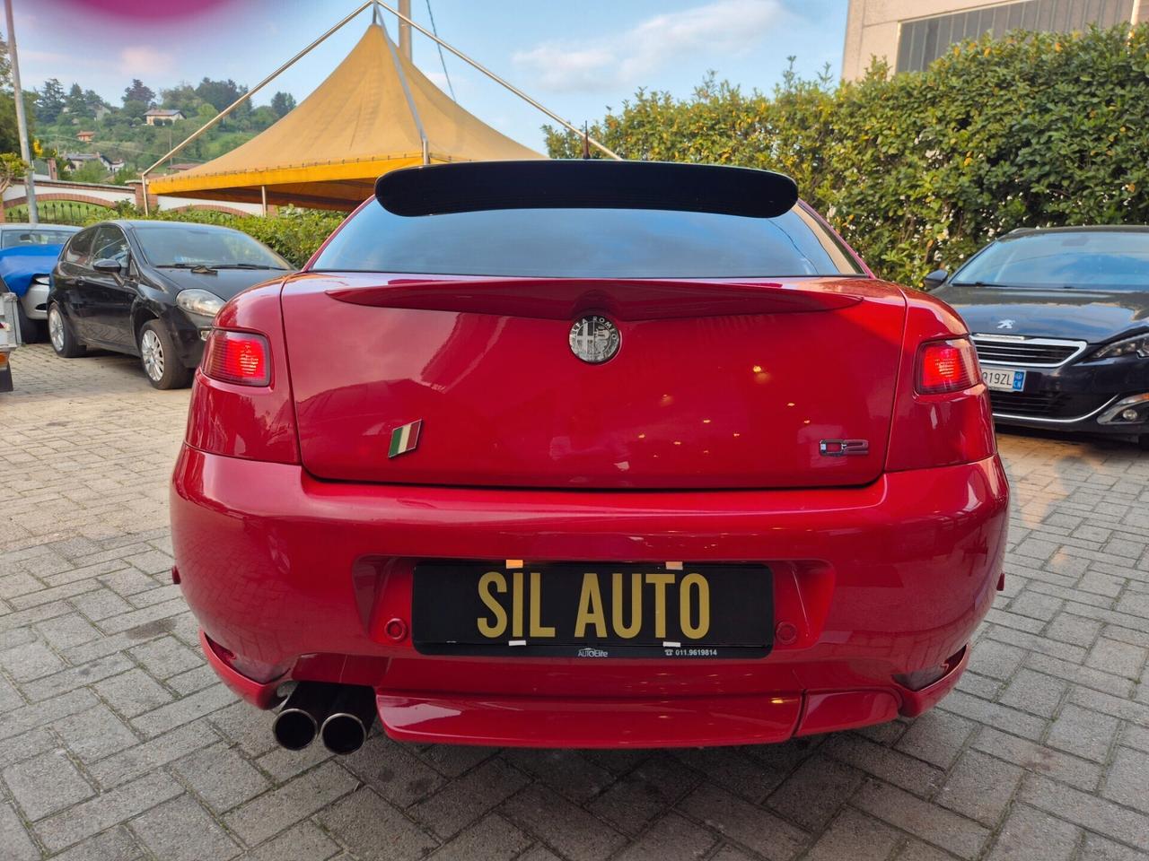 Alfa Romeo GT 1.9 JTDM 16V Distinctive Q2