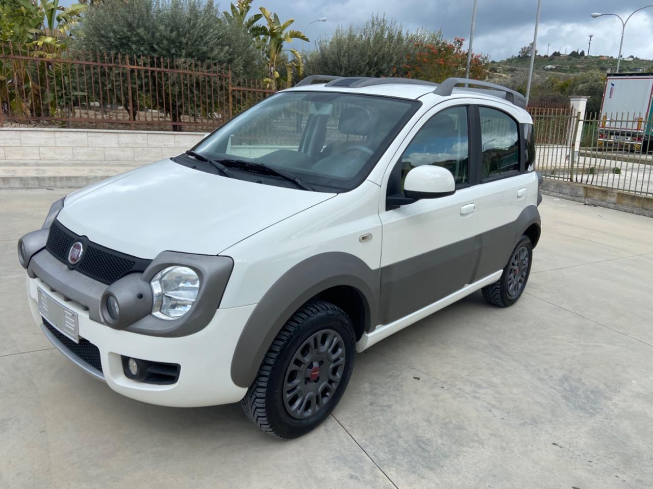 Fiat Panda 4x4 cross 1.3 MTJ 75cv 2012