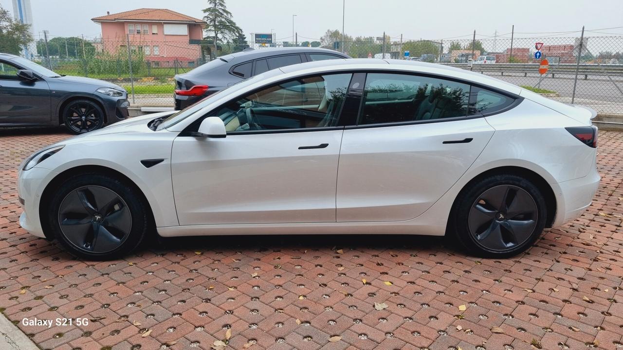 Tesla Model 3 Model 3 Standard RWD Plus