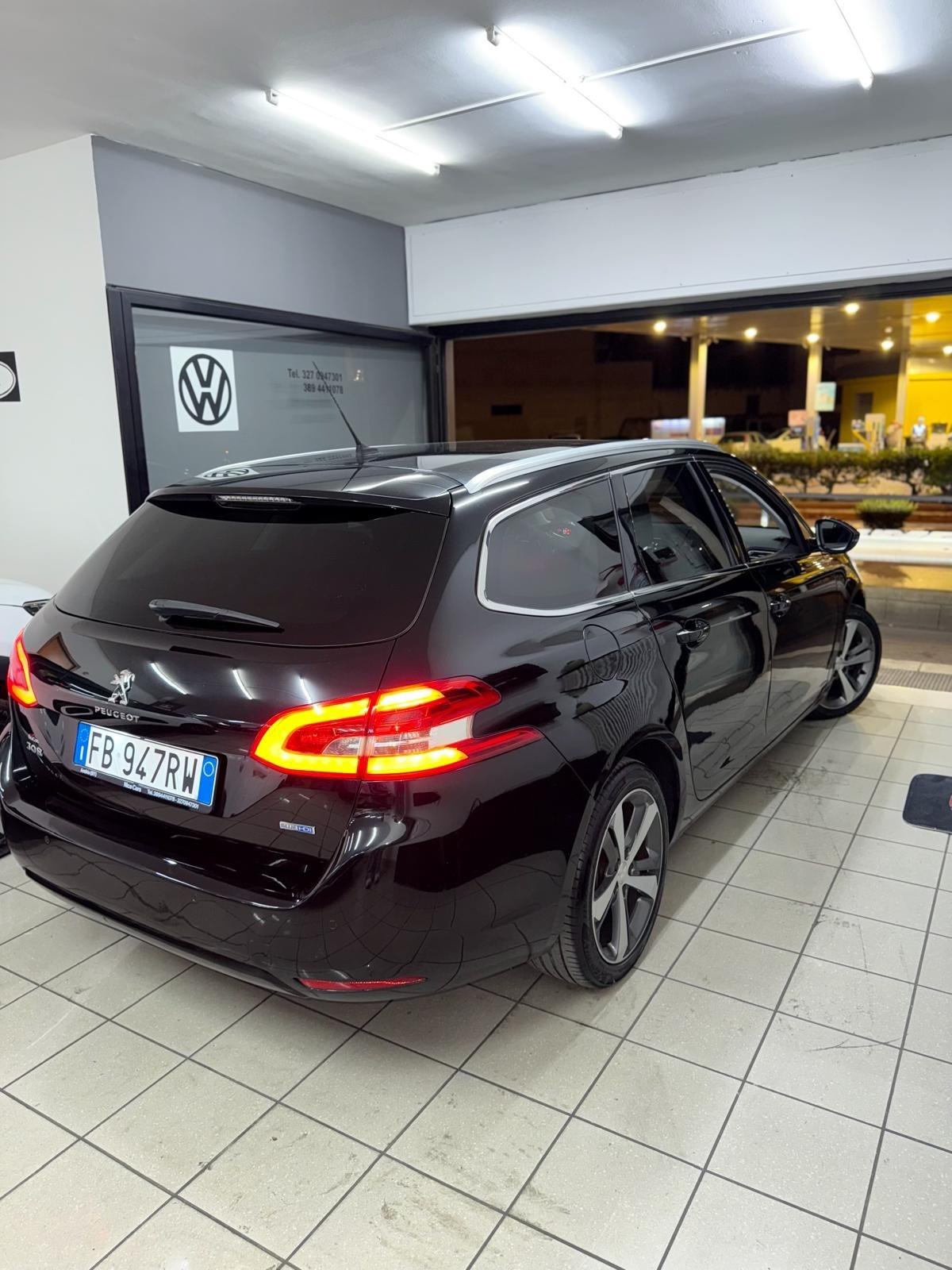 Peugeot 308 BlueHDi 120 S&S SW Allure