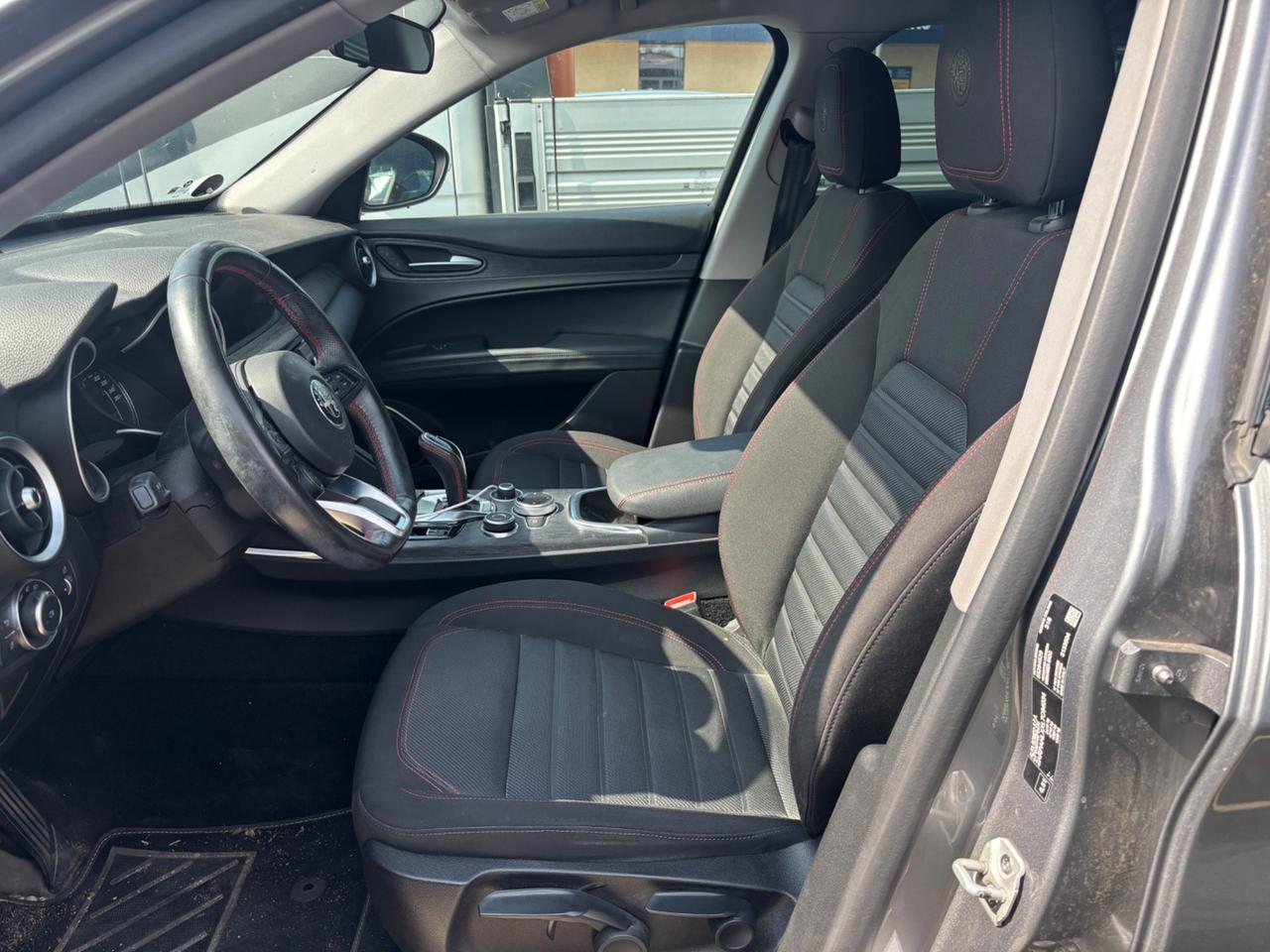 Alfa Romeo Stelvio 2.2 Turbodiesel 190 CV AT8 Q4 Business
