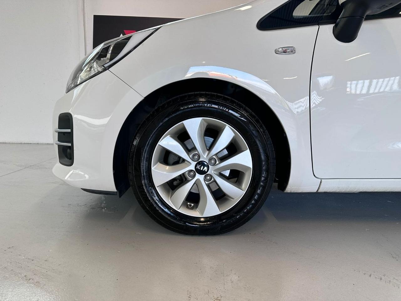 Kia Rio 5 Porte Rio 5p 1.1 crdi Active E6