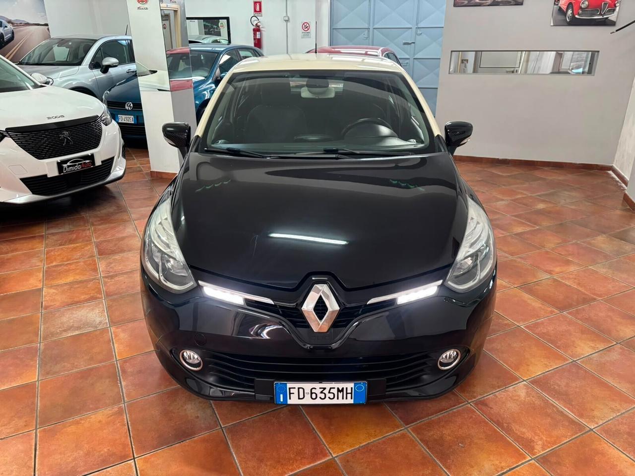 RENAULT CLIO 2016 BI-COLORE AUTOMATICA 1.5 DIESEL