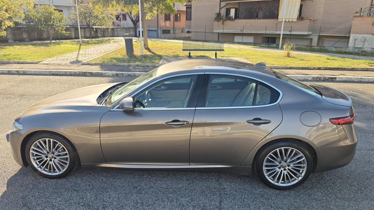 Alfa Romeo Giulia 2.2 Turbodiesel 180 CV Business Sport UNICO PROPRIETARIO