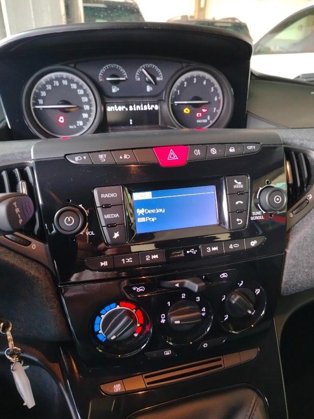 LANCIA Ypsilon 1.0 FireFly 5 porte S&S Hybrid Ecochic Silver