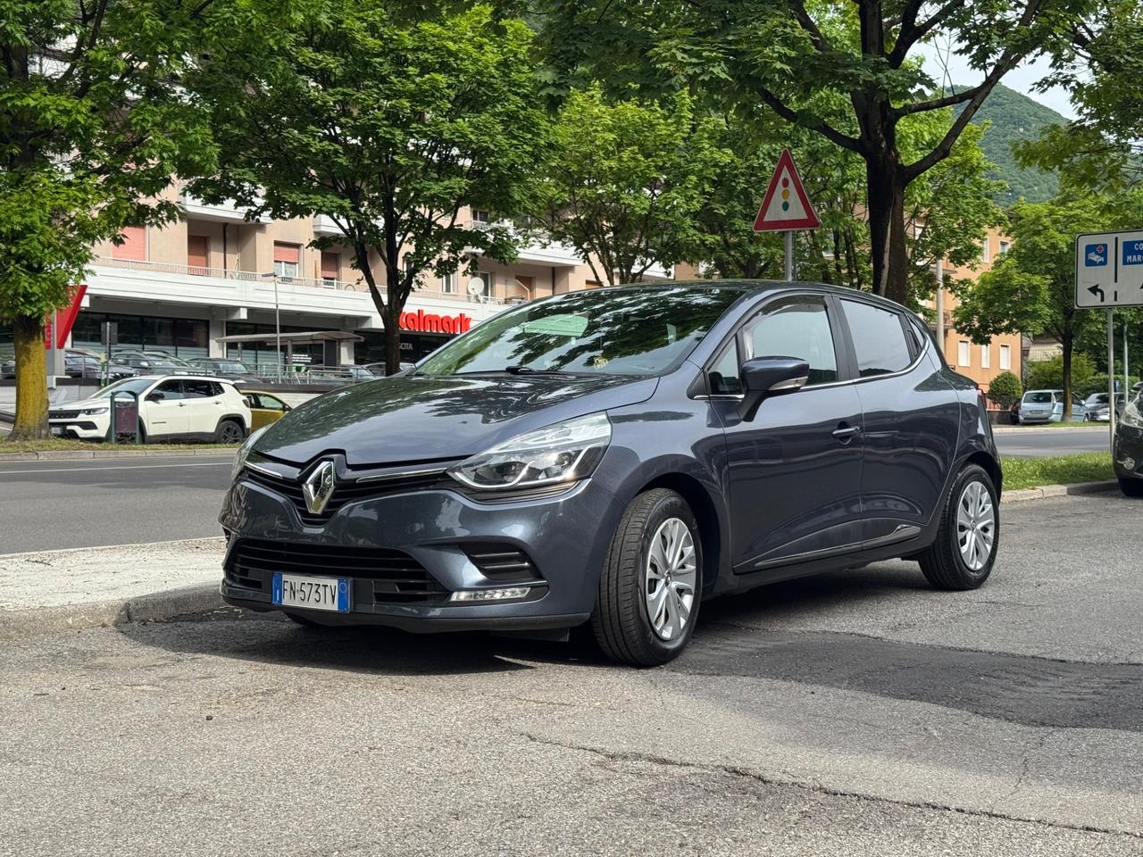 Renault Clio dCi 8V 75 CV Start&Stop 5 porte Energy Duel