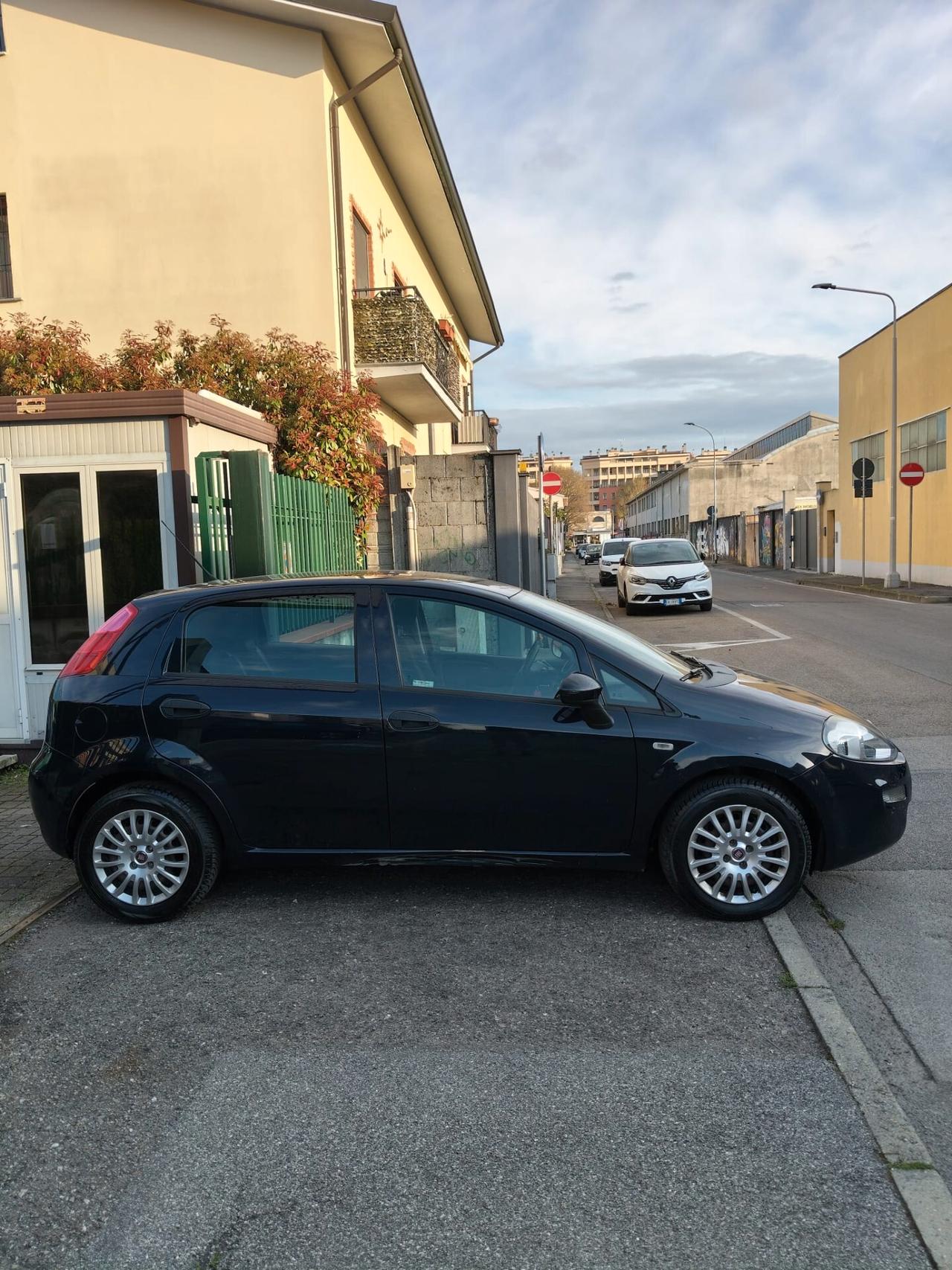 Fiat Punto 1.4 8V 5 porte Easypower Street