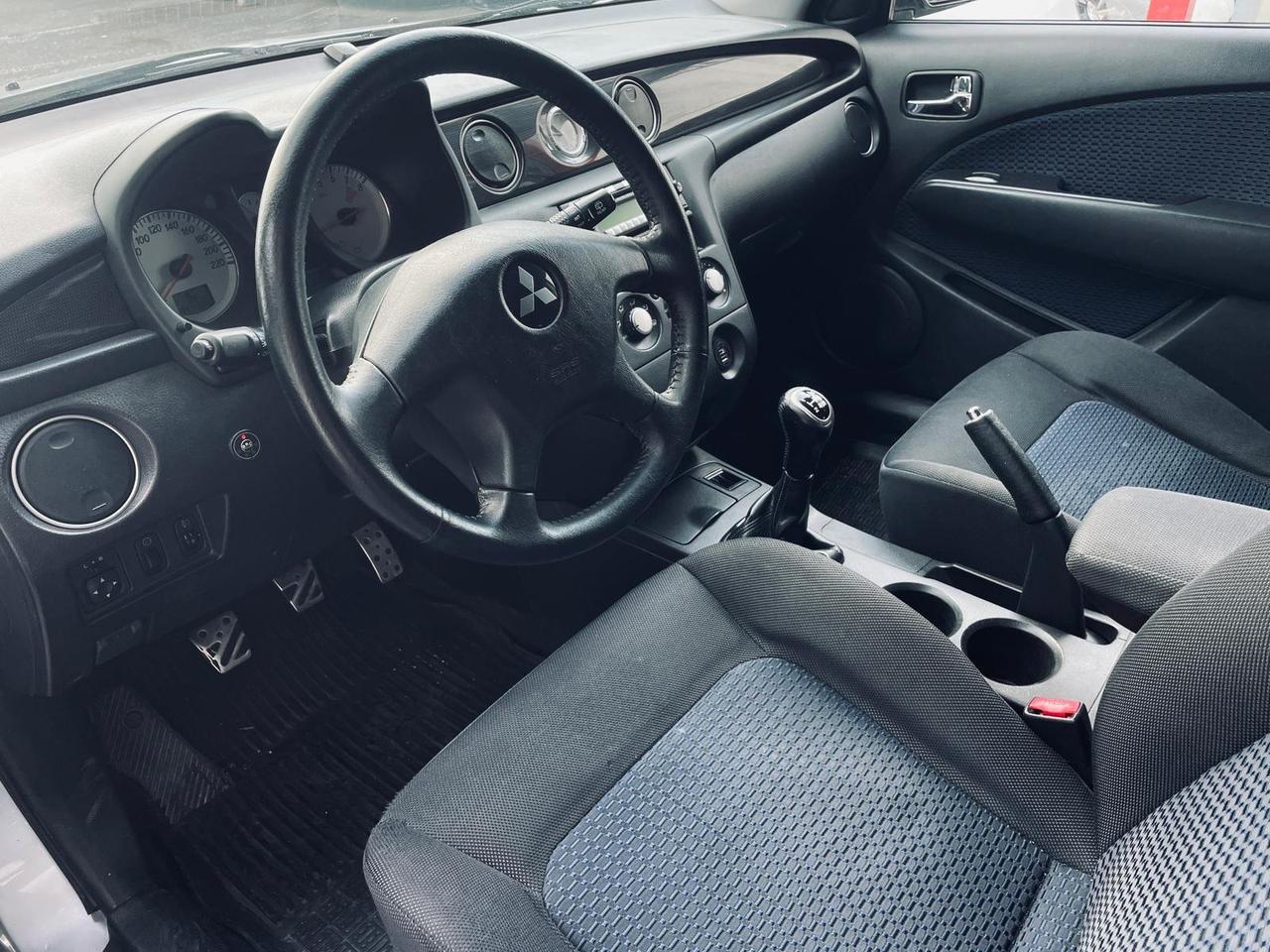 Mitsubishi Outlander 2.0i GPL 4WD PERMUTE RATE