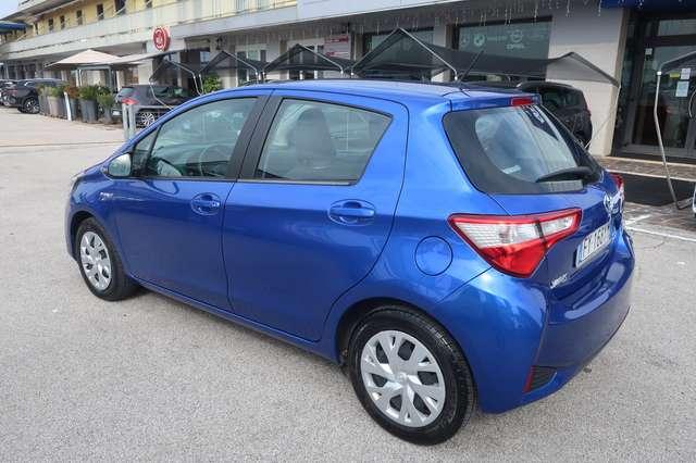 Toyota Yaris Yaris III 2017 5p 1.5h Business
