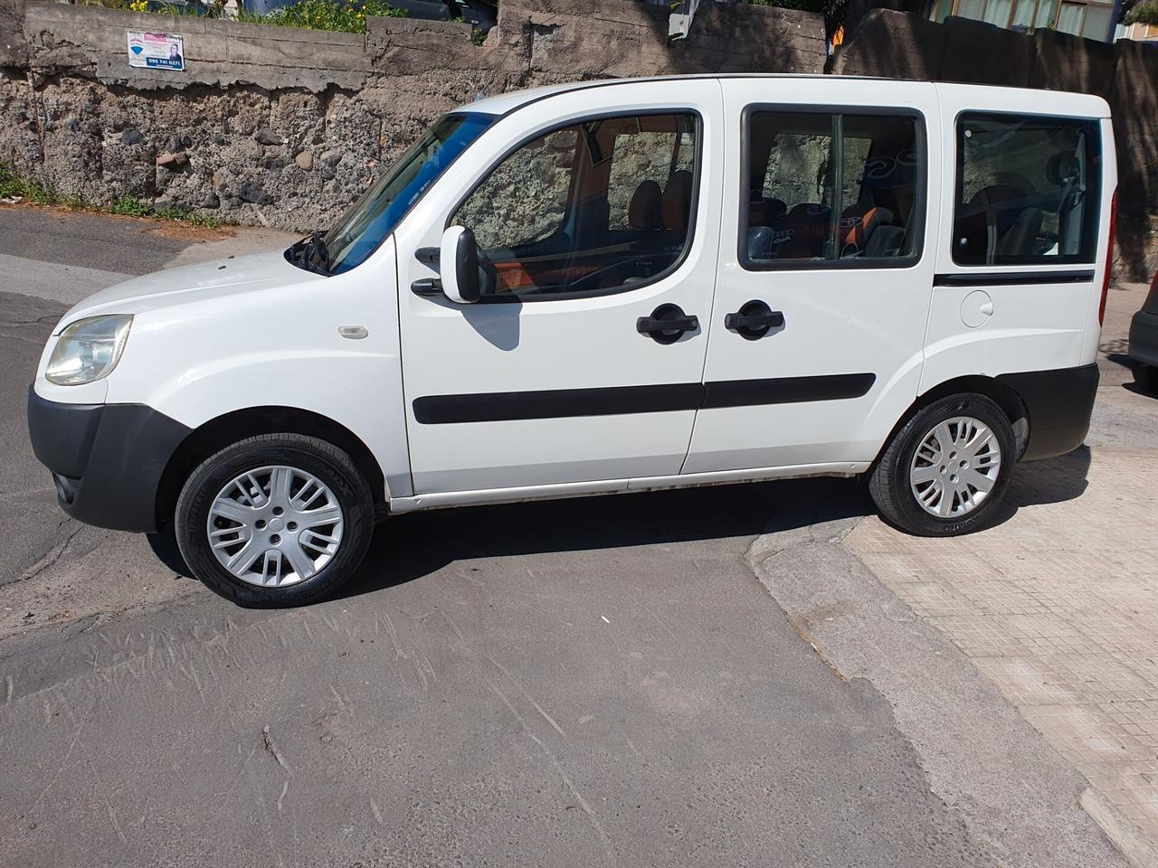 Fiat Doblò 1.3 Multijet 16V 7 posti autovettura introvabile
