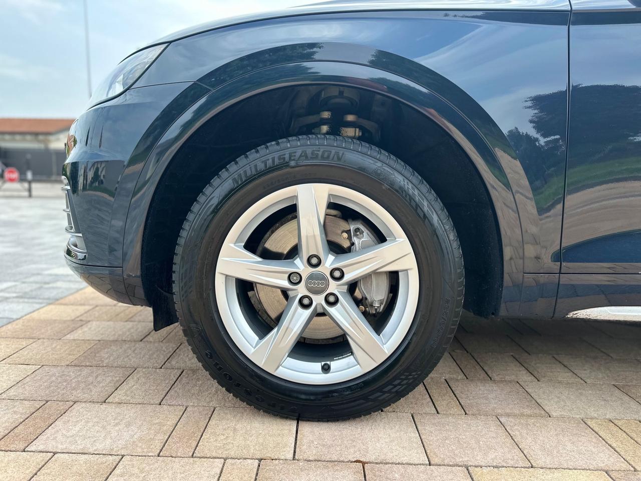 Audi Q5 2.0 TDI quattro S tronic Business
