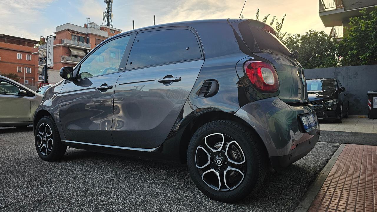 Smart ForFour 90 0.9 Turbo twinamic Passion UNIPRO NAV ANDROID TAGL CERTIF LED