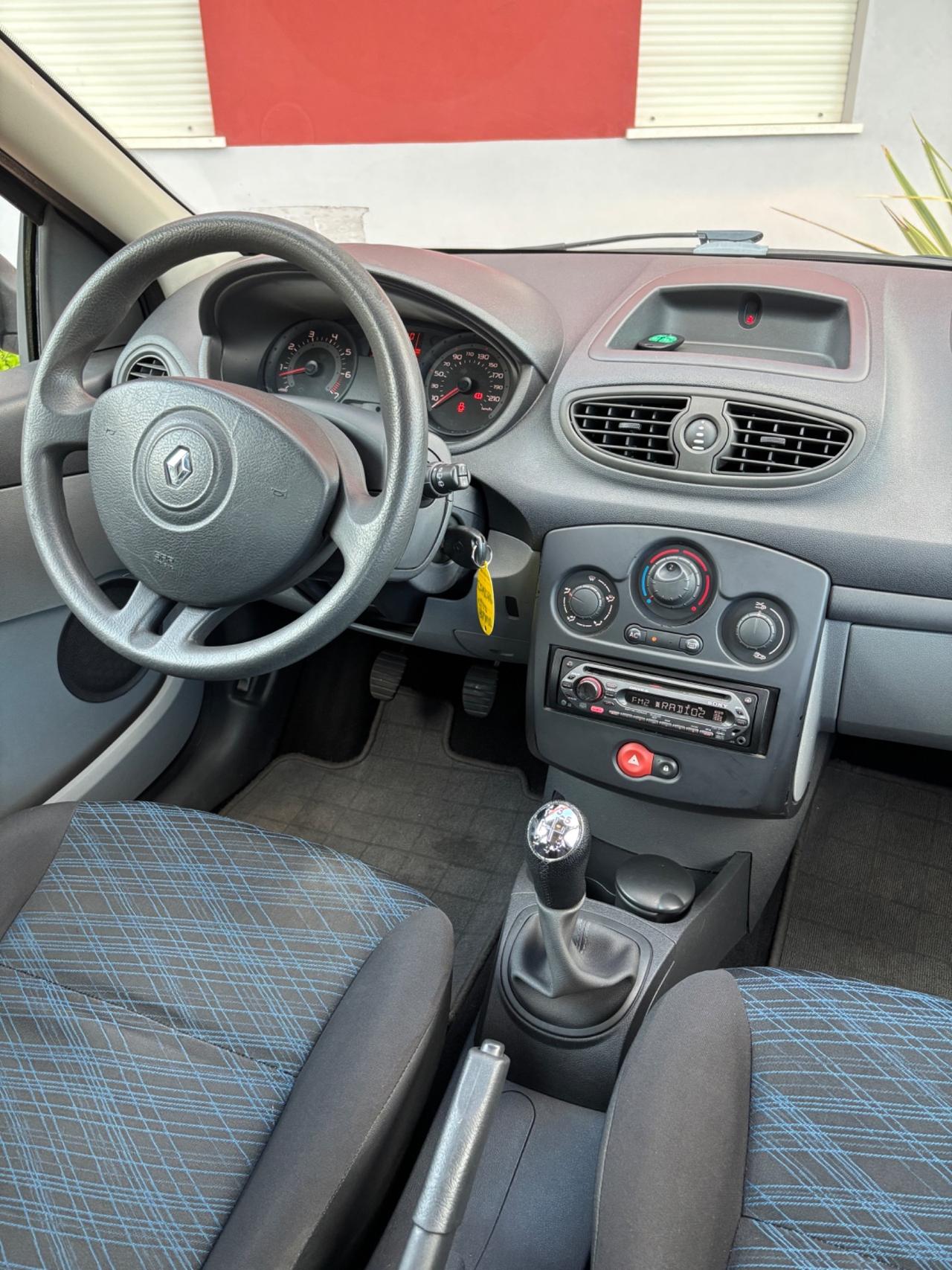 Renault Clio 1.2 benzina – Perfetta per neopatentati!