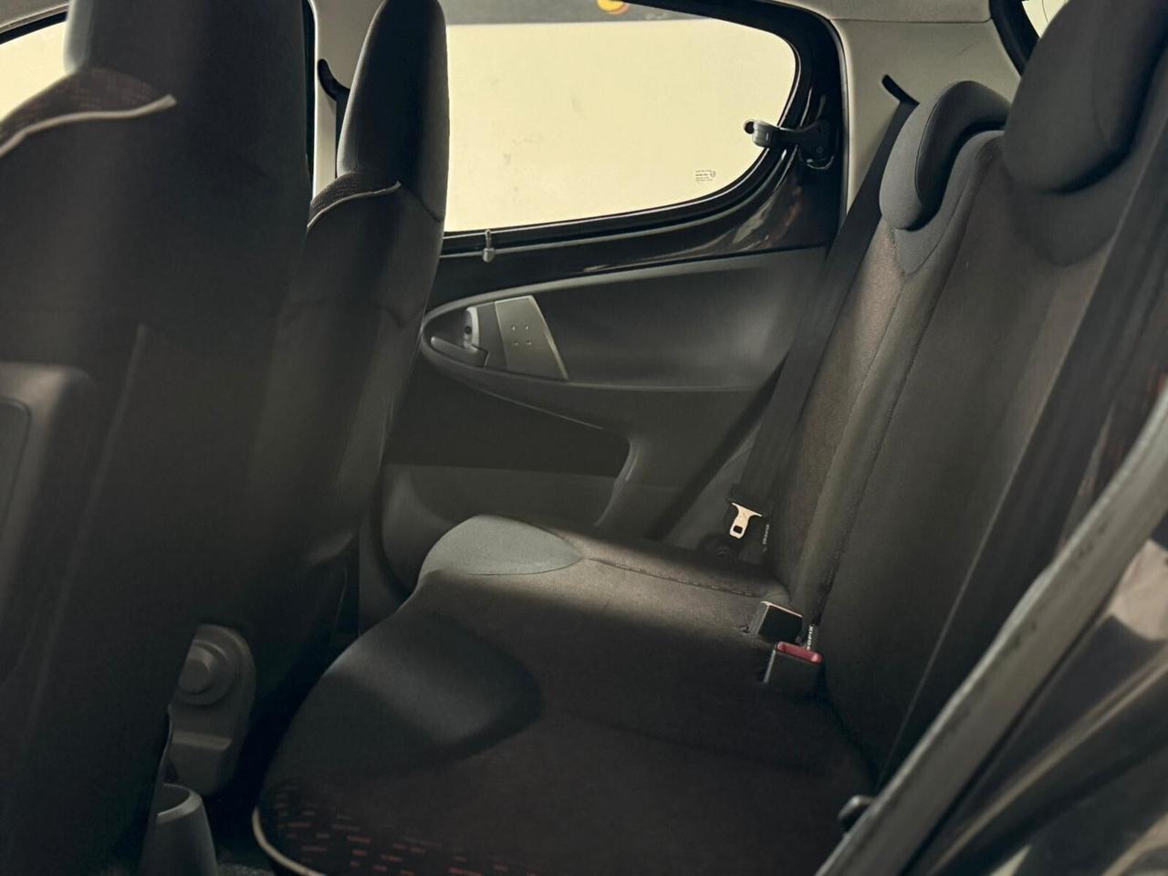 Peugeot 107 1.4 HDi 5p. Sweet Years