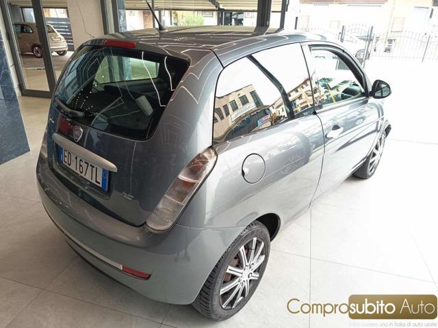 LANCIA Ypsilon 1.2 Oro